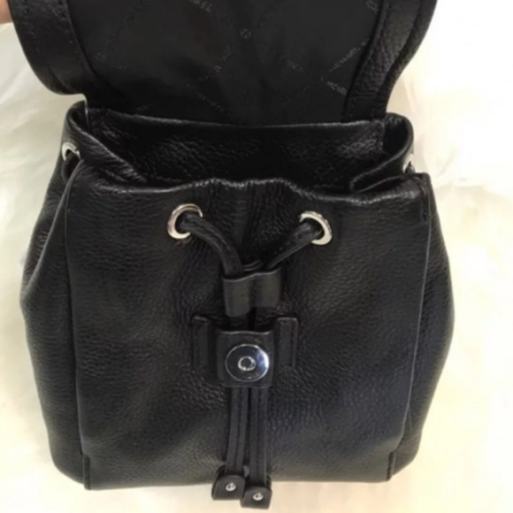 💗 Sold Mk riley crossbody bag - Picture 3 of 6